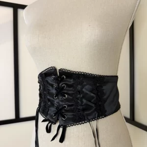 Black Lace-Up Corset Belt – No Name Brand – Size S/M