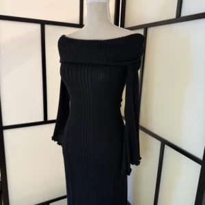 Black Ribbed Off-Shoulder Knit Dress – Size Small – Good Condition