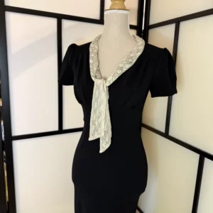 Unique Vintage Wiggle Dress – XS – Worn