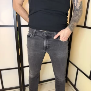 Carhartt Jeans – Size W32/L32 – Worn Condition