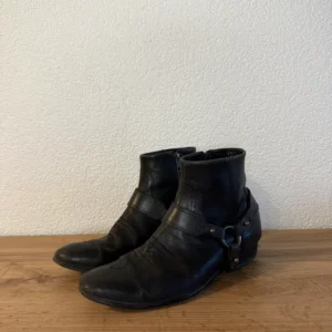 Leather Cowboy Boots – Black – Size 42 – Used