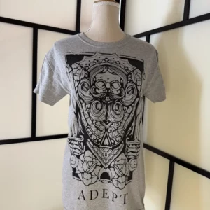 DEPT Graphic T-Shirt – Grey – Women S – Good Condition